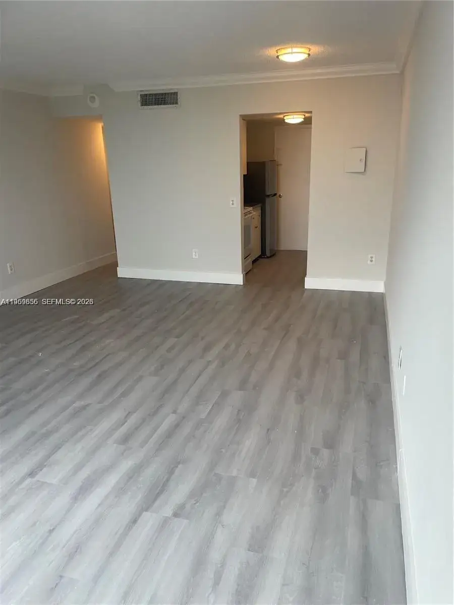 2075 NE 164th St # 805, North Miami Beach FL 33162