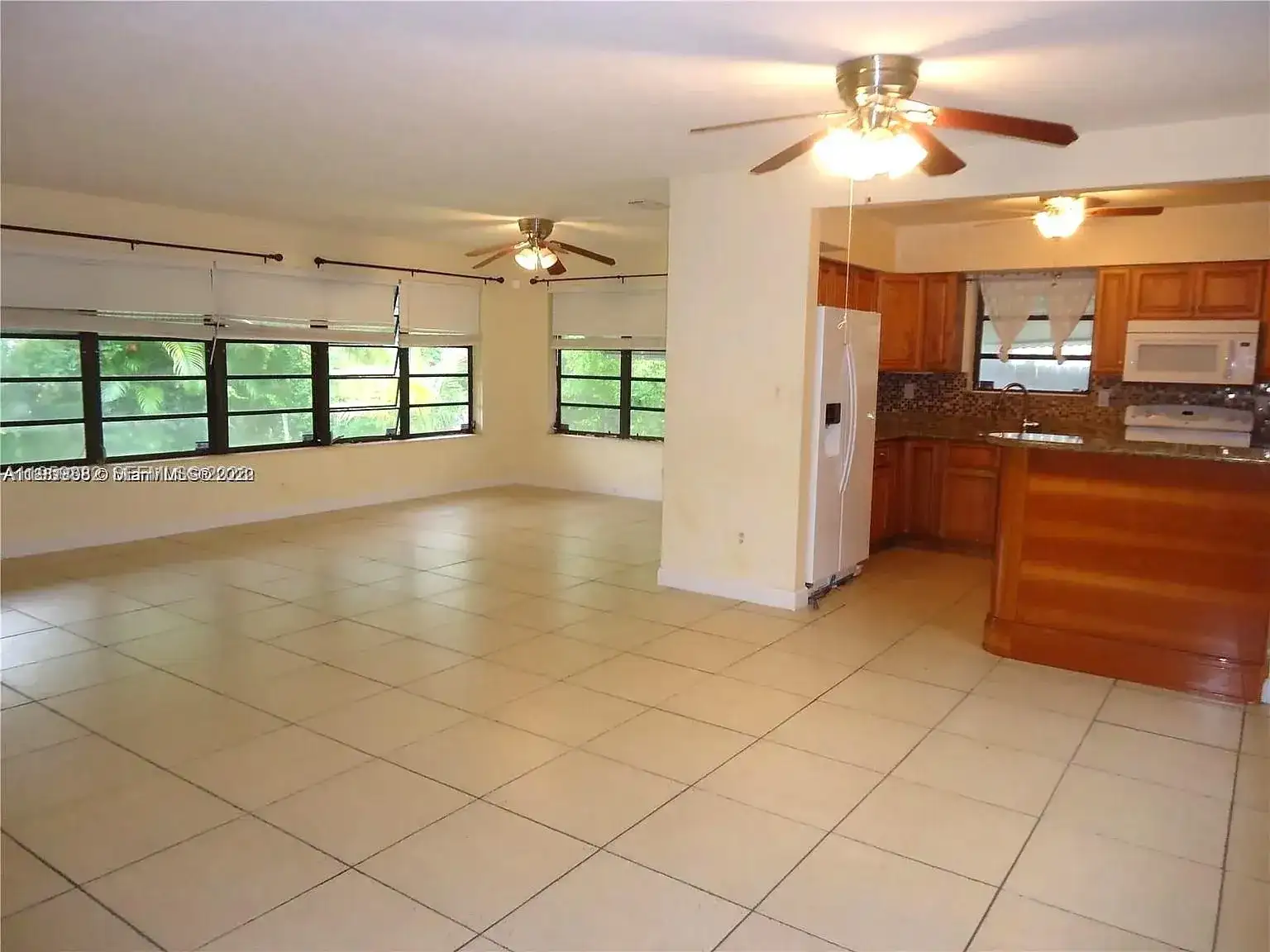 180 NE 128th St, North Miami FL 33161 photo 4