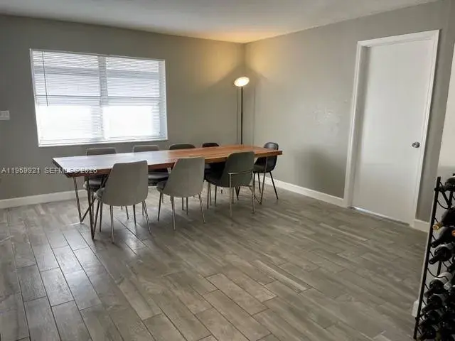 637 SW 3rd Ave # 2, Fort Lauderdale FL 33315