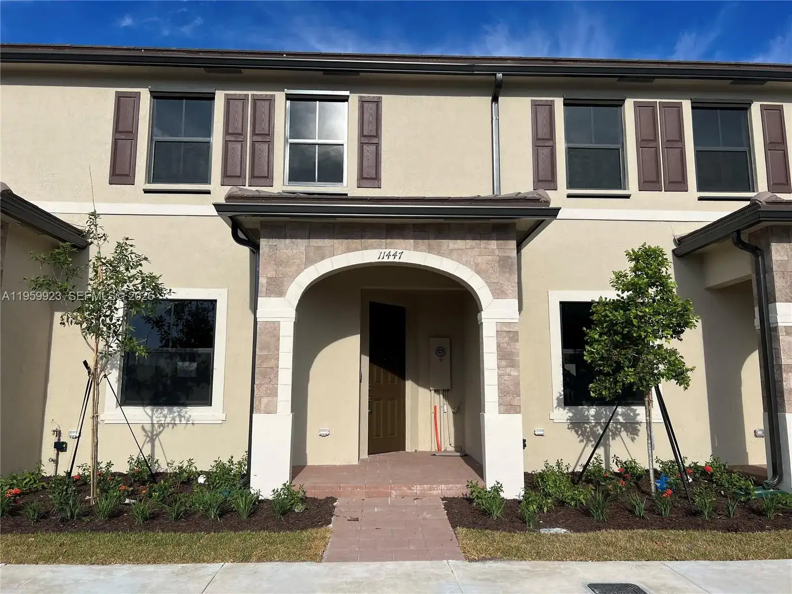 11447 W 34th Ct, Hialeah FL 33018 photo 3