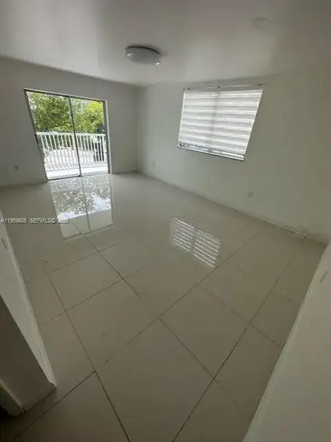 3527 NE 168th St # 202, North Miami Beach FL 33160 photo 4