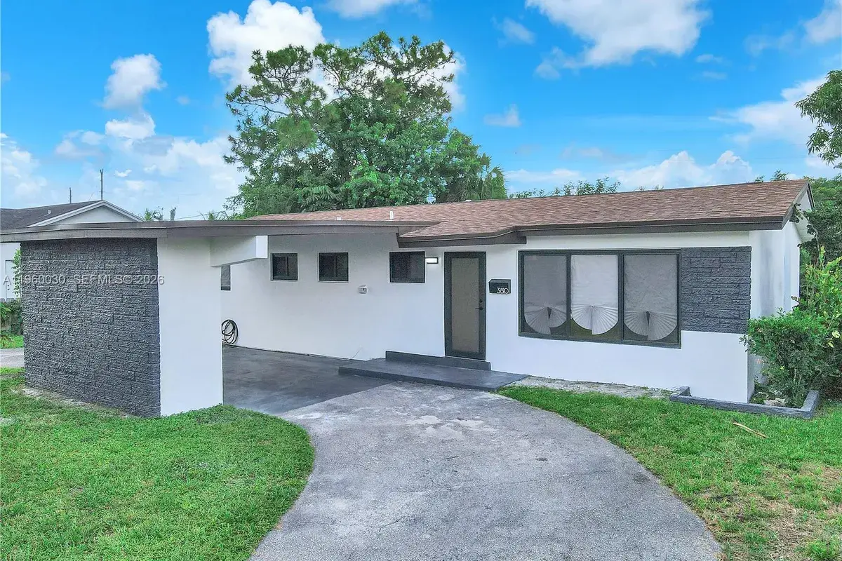 3810 NW 6th St, Lauderhill FL 33311