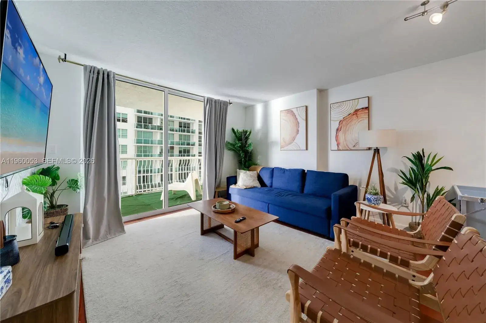 1200 Brickell Bay Dr # 1705, Miami FL 33131 photo 2