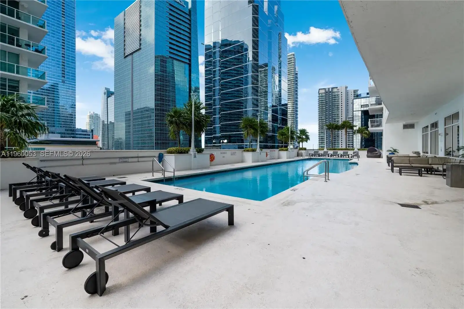 1200 Brickell Bay Dr # 1705, Miami FL 33131 photo 4