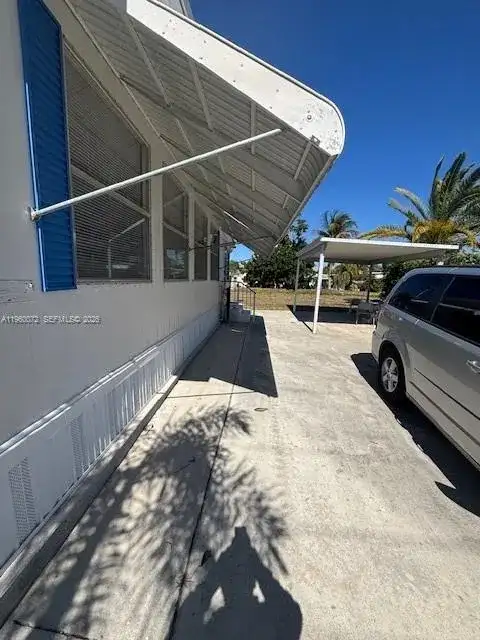 4201 Mocking Bird Dr, Boynton Beach FL 33436 photo 2