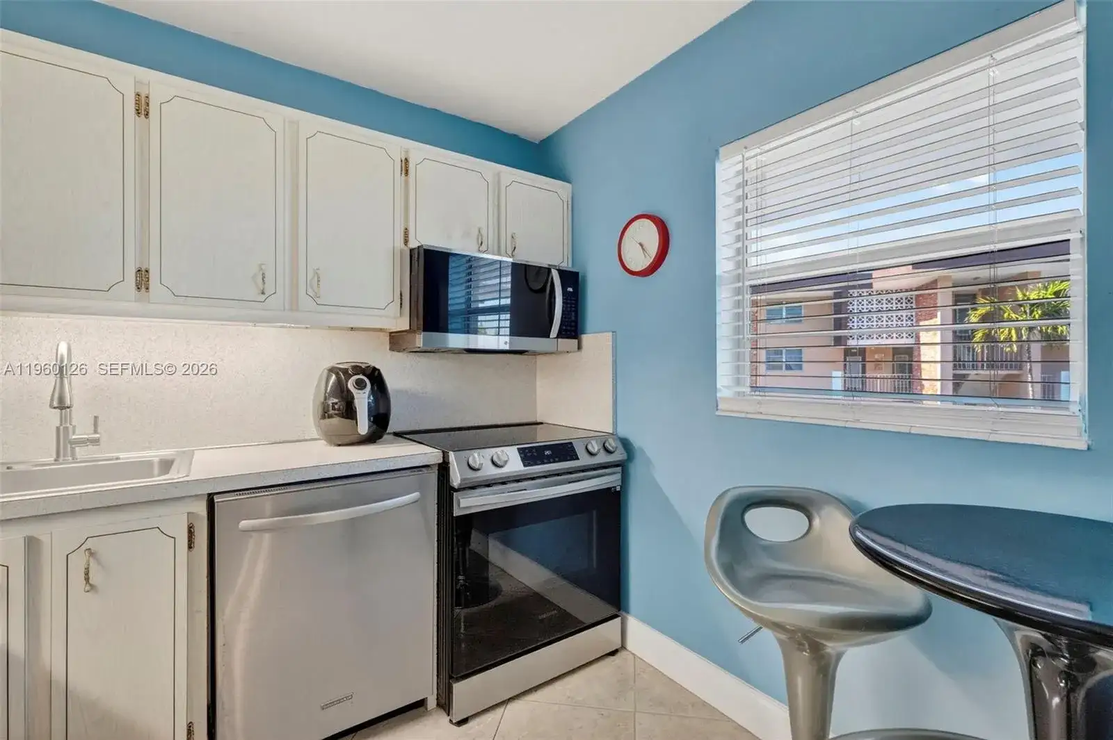 2901 NW 46th Ave # 306, Lauderdale Lakes FL 33313 photo 4