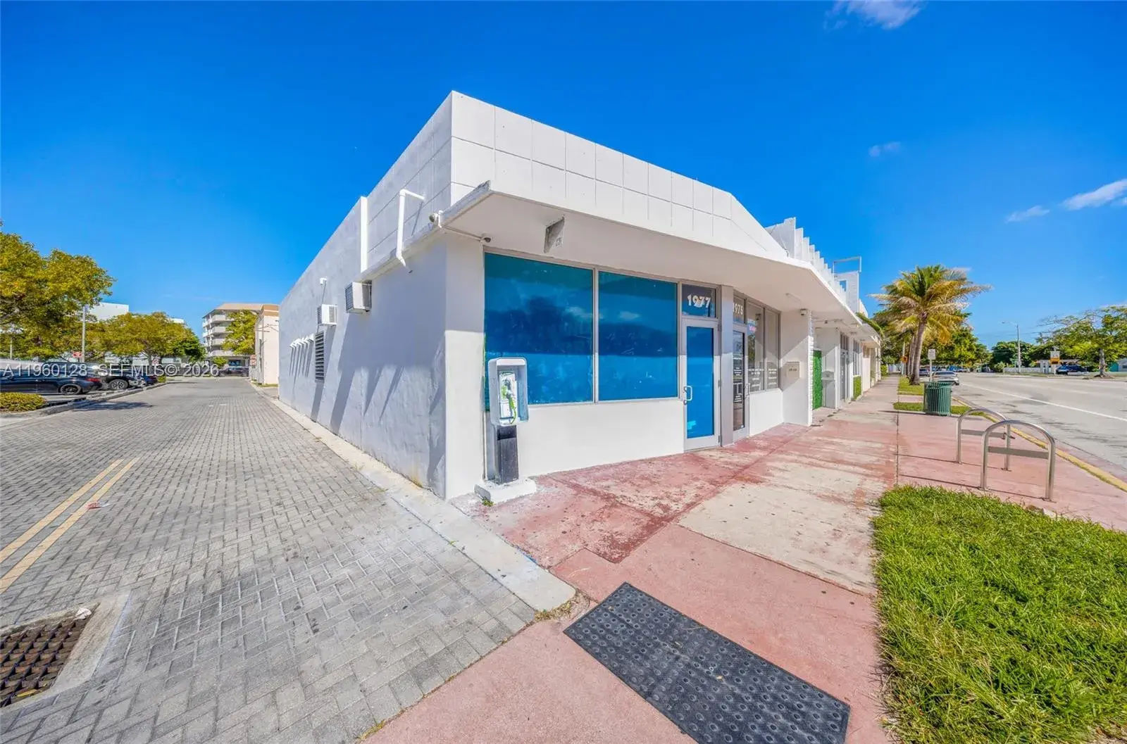 1975 71st St, Miami Beach FL 33141