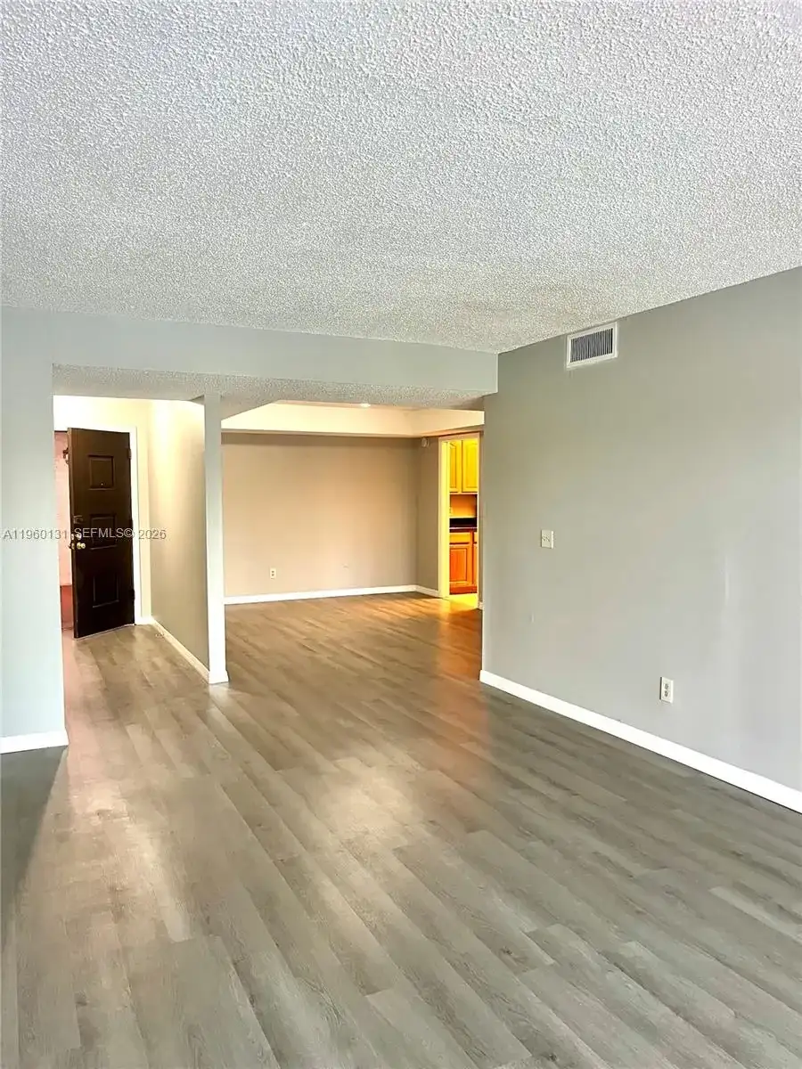 4575 S Texas Ave # 307, Orlando FL 32839 photo 4
