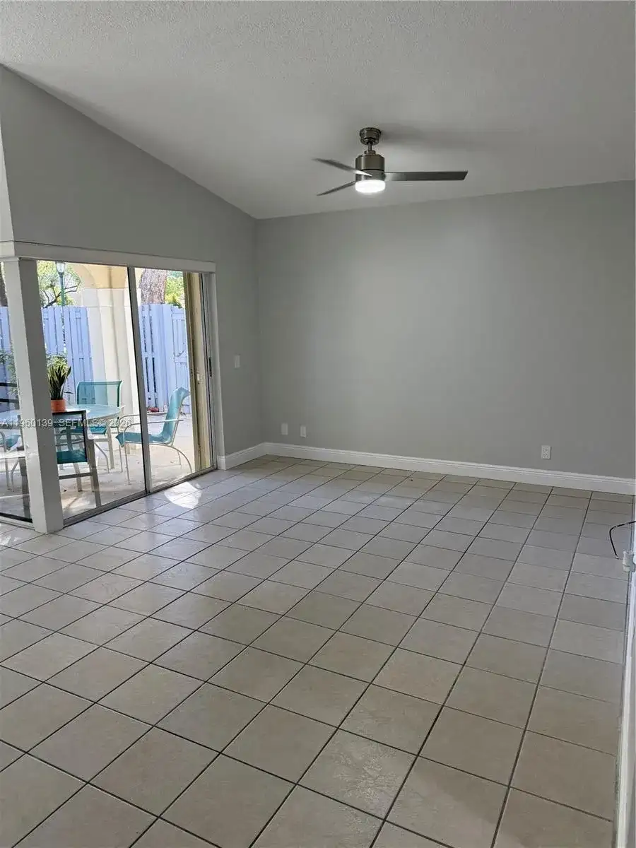 1364 Cottonwood Cir # 1364, Weston FL 33326 photo 3