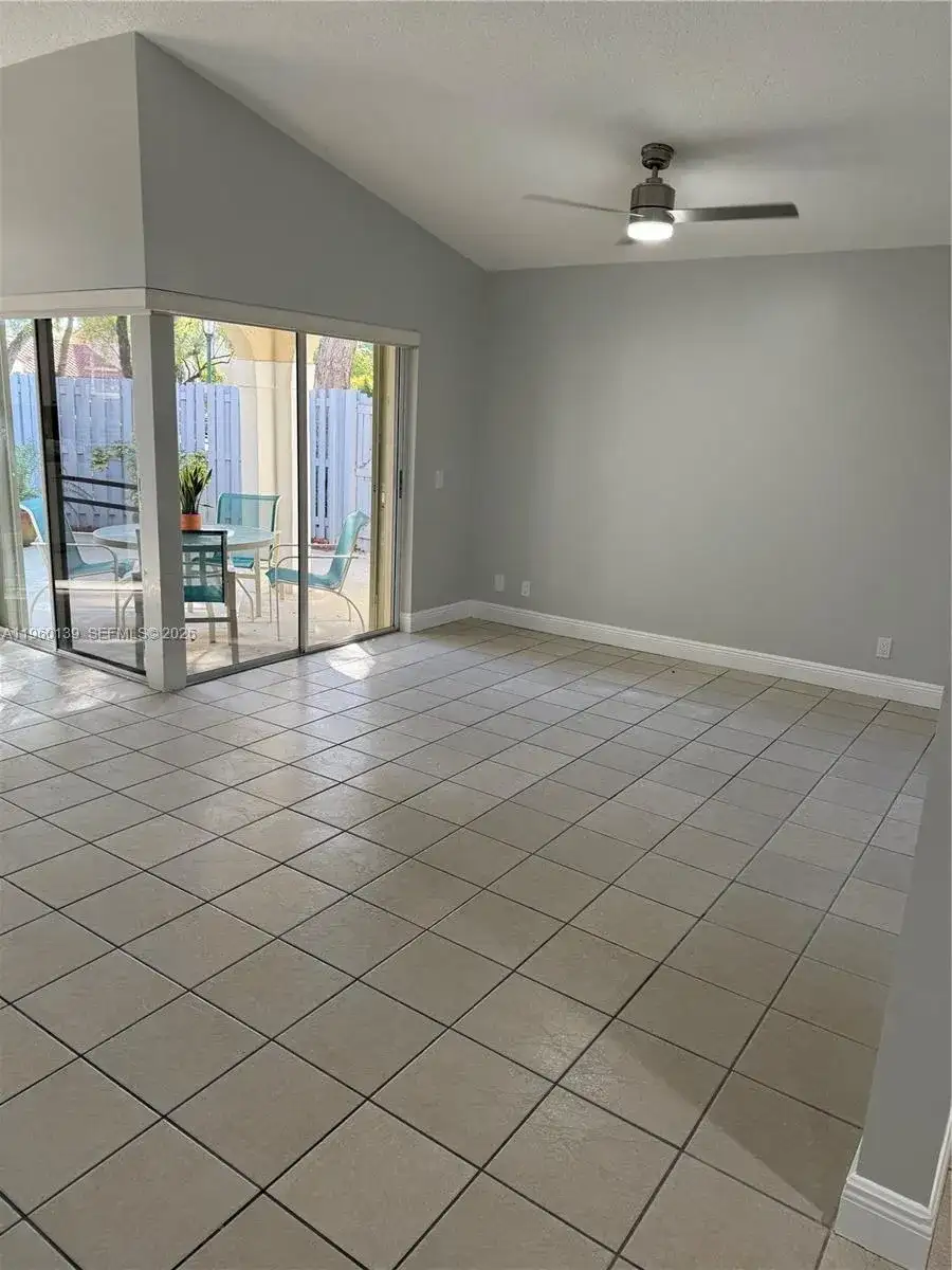 1364 Cottonwood Cir # 1364, Weston FL 33326 photo 5