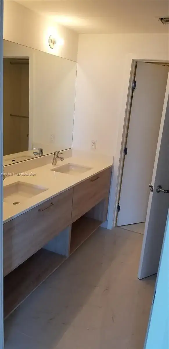 16385 Biscayne Blvd # 1516, Miami FL 33160 photo 5