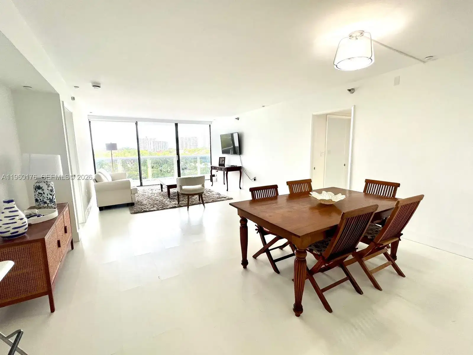 20515 E Country Club Dr # 649, Aventura FL 33180 photo 3