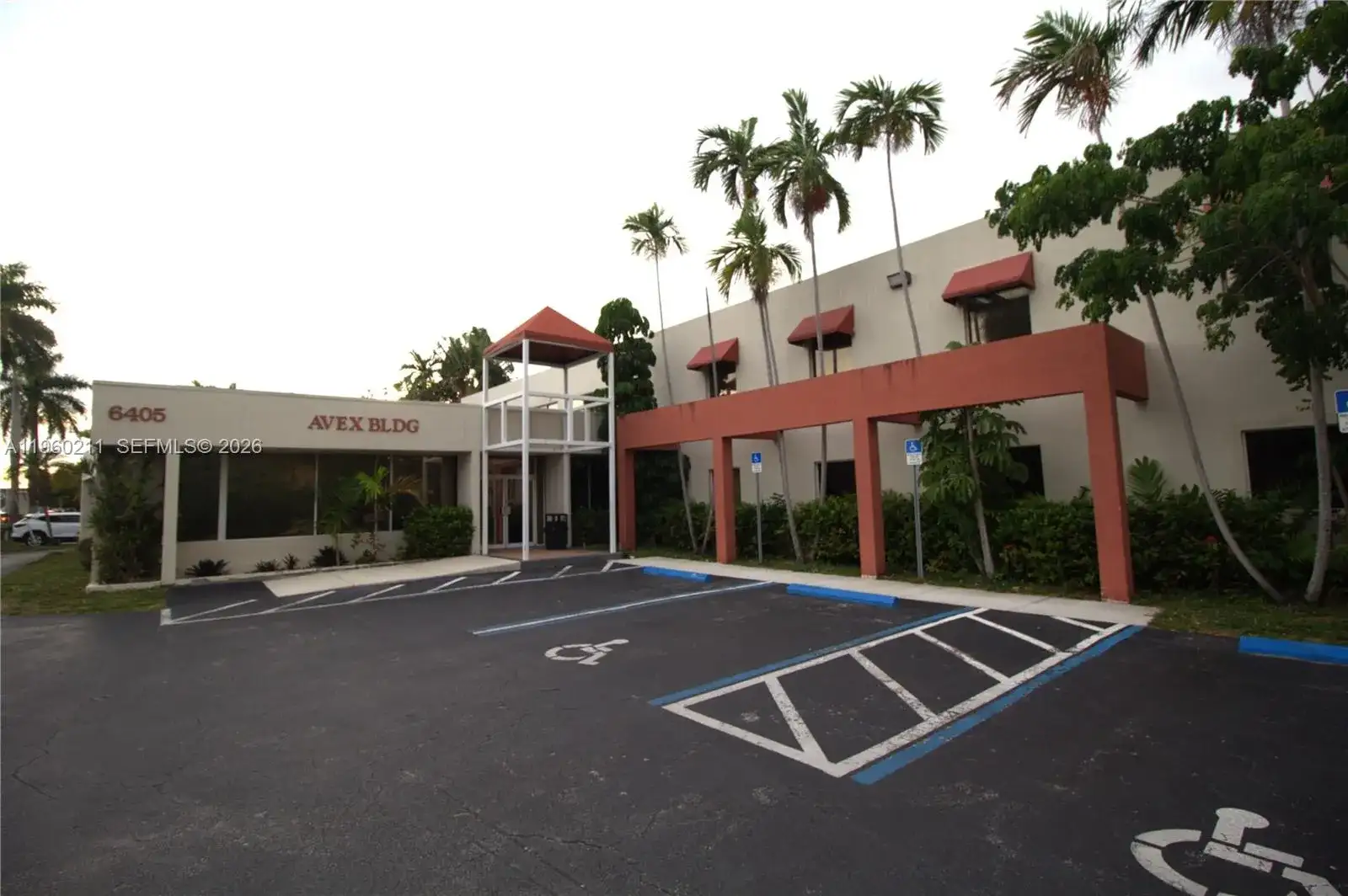 6405 NW 36th St, Virginia Gardens FL 33166 photo 5