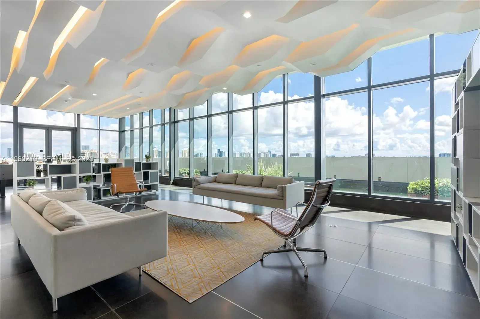 19790 W Dixie Hwy 1006 Hwy # 1006, Miami FL 33180