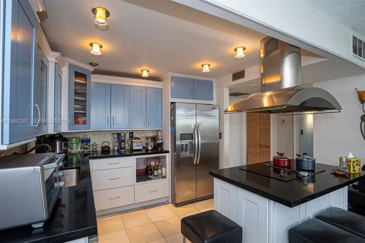 500 Three Islands Blvd # 1007, Hallandale Beach FL 33009