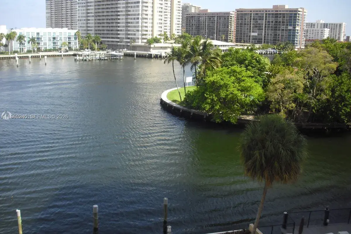 121 Golden Isles Dr # 407, Hallandale Beach FL 33009