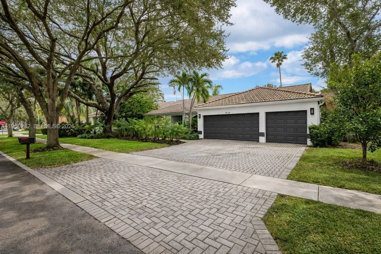 3610 Washington Ln, Cooper City FL 33026