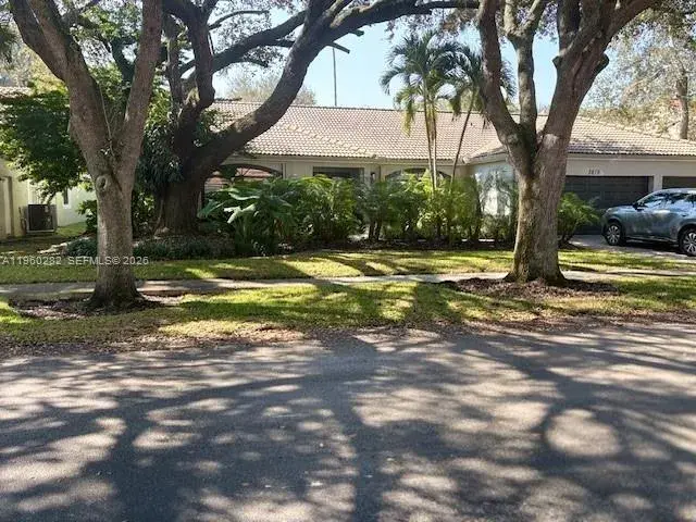 3610 Washington Ln, Cooper City FL 33026