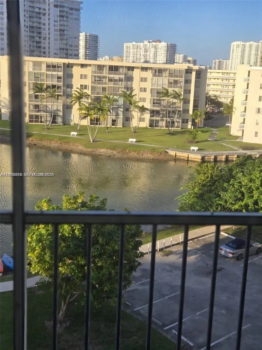 2903 Point East Dr # K611, Aventura FL 33160