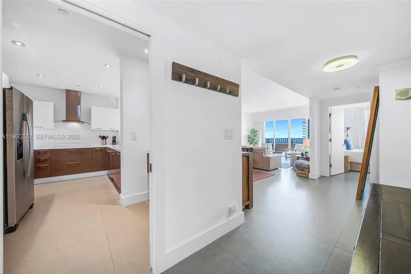 201 Crandon Blvd # 827, Key Biscayne FL 33149