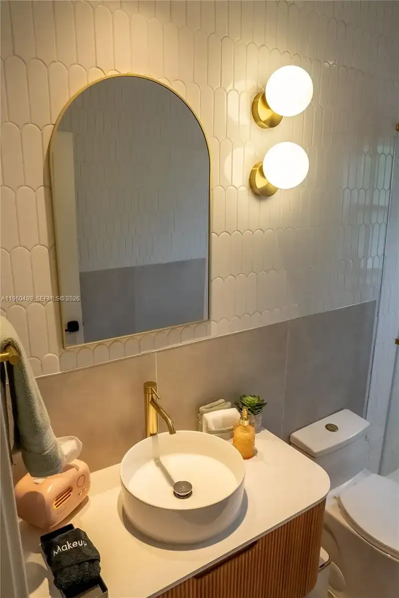 509 NE 64th St # 2, Miami FL 33138 photo 4