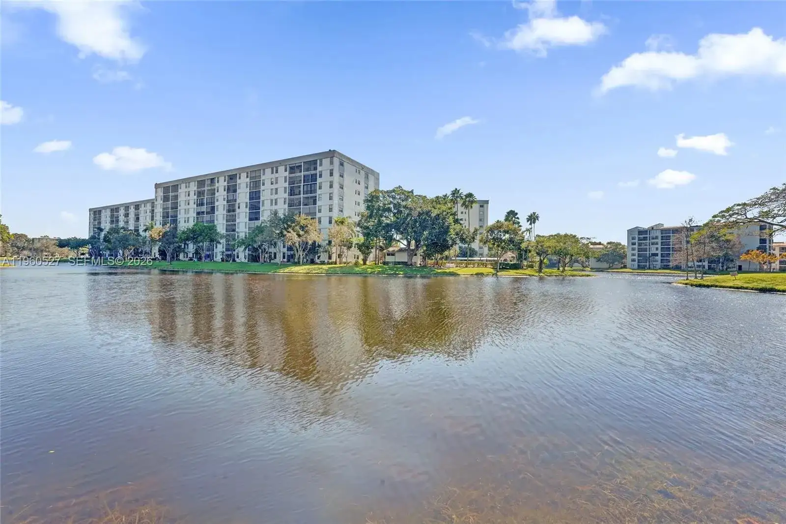 2228 N Cypress Bend Dr # 103, Pompano Beach FL 33069 photo 2