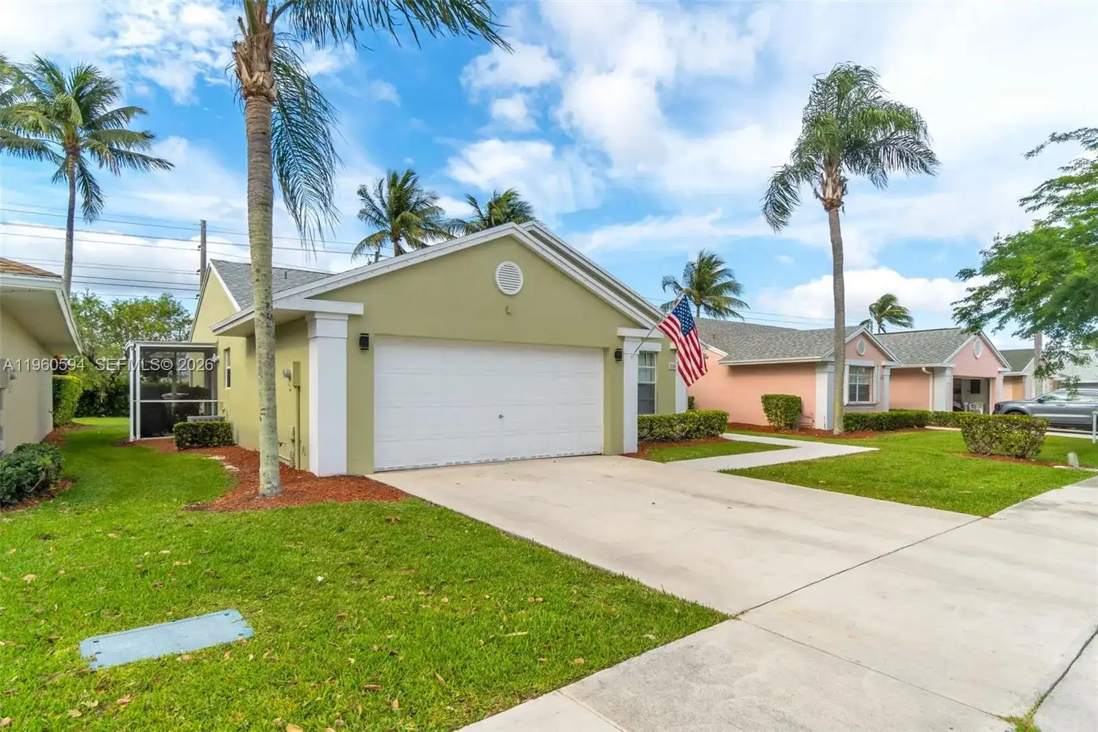 2590 SE 7th Pl, Homestead FL 33033 photo 2