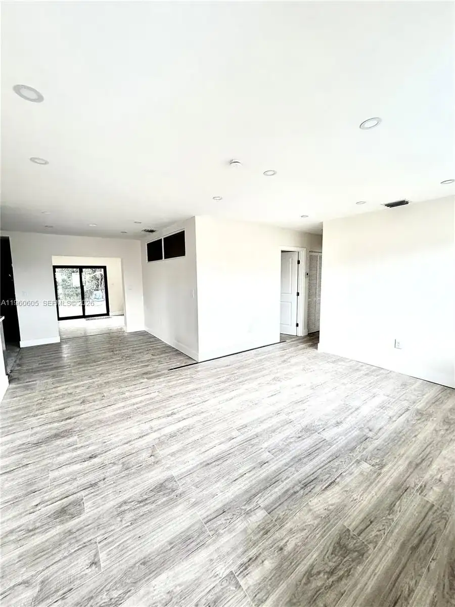 3740 NW 188th St, Miami Gardens FL 33055 photo 5