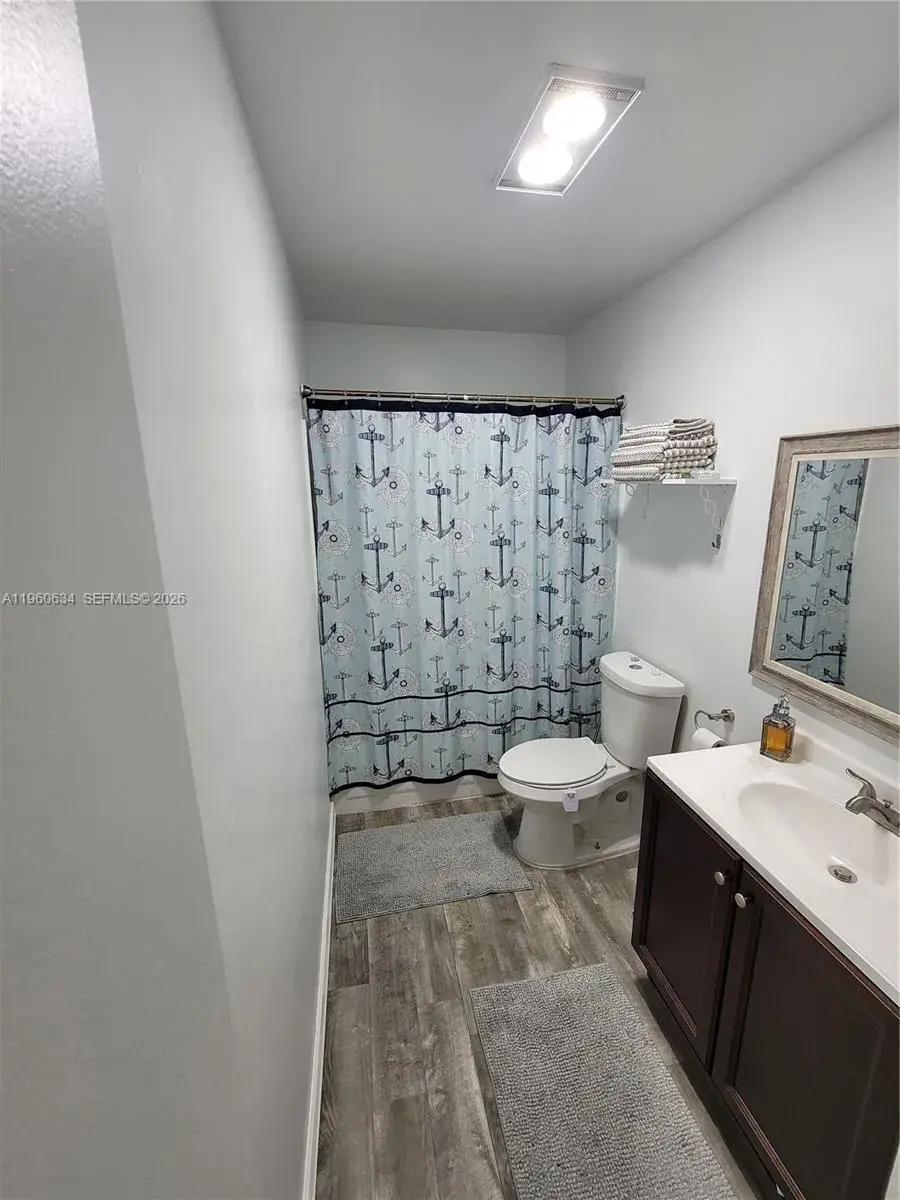 1560 Mckinley St # 104W, Hollywood FL 33020