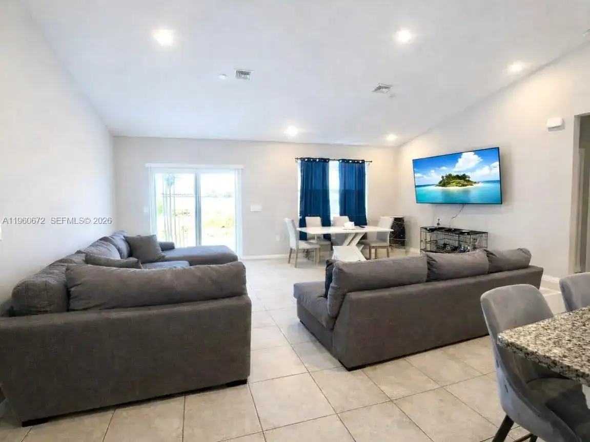 9042 E Broad Circle, La Belle FL 33935 photo 3