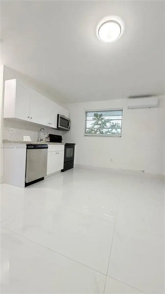 6700 SW 97th Ave # B, Miami FL 33173 photo 2