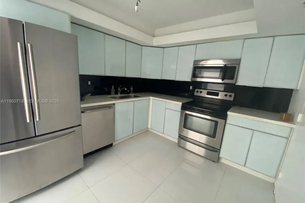 2780 NE 183rd St # 909, Aventura FL 33160