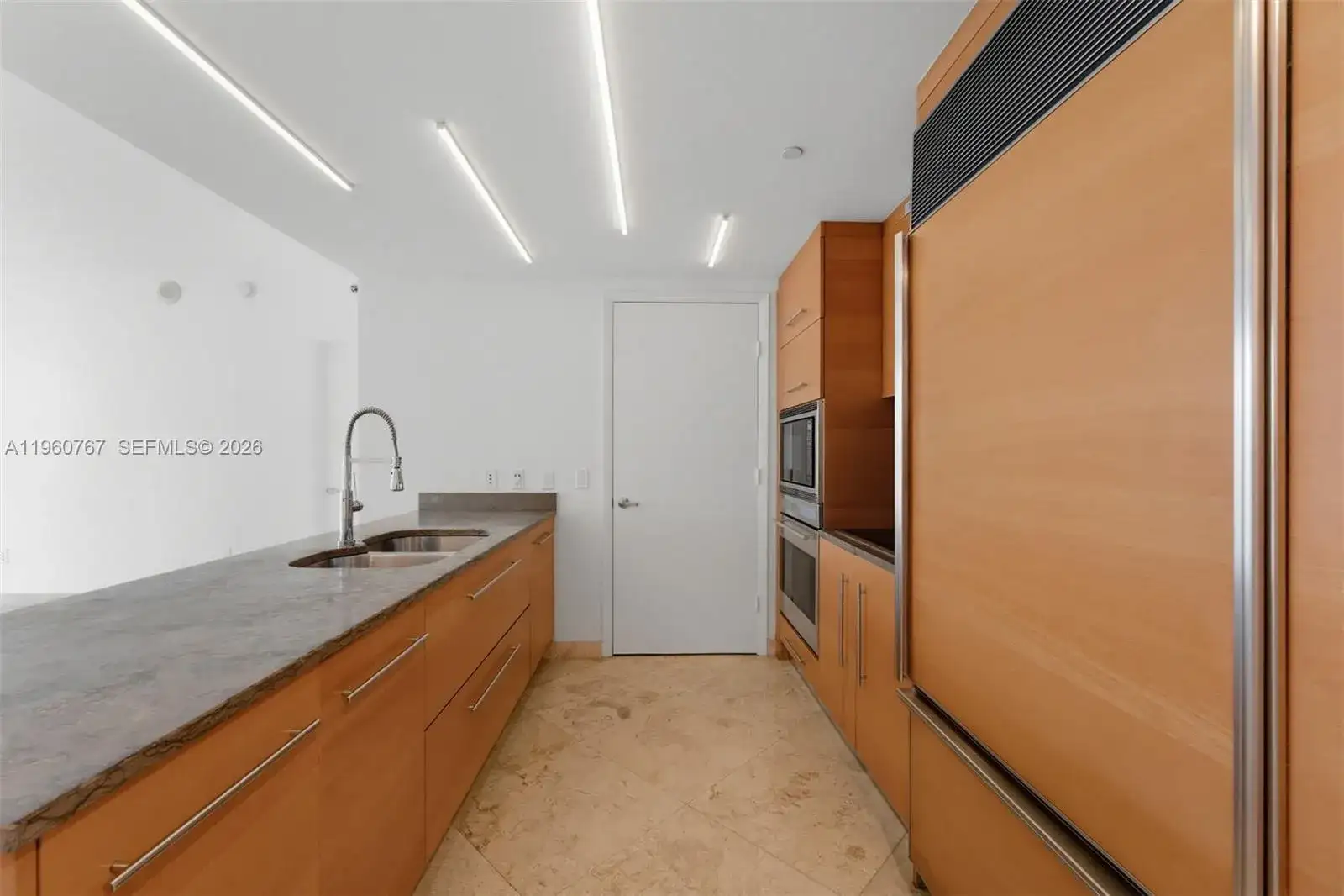 475 Brickell Ave # 3513, Miami FL 33131 photo 5