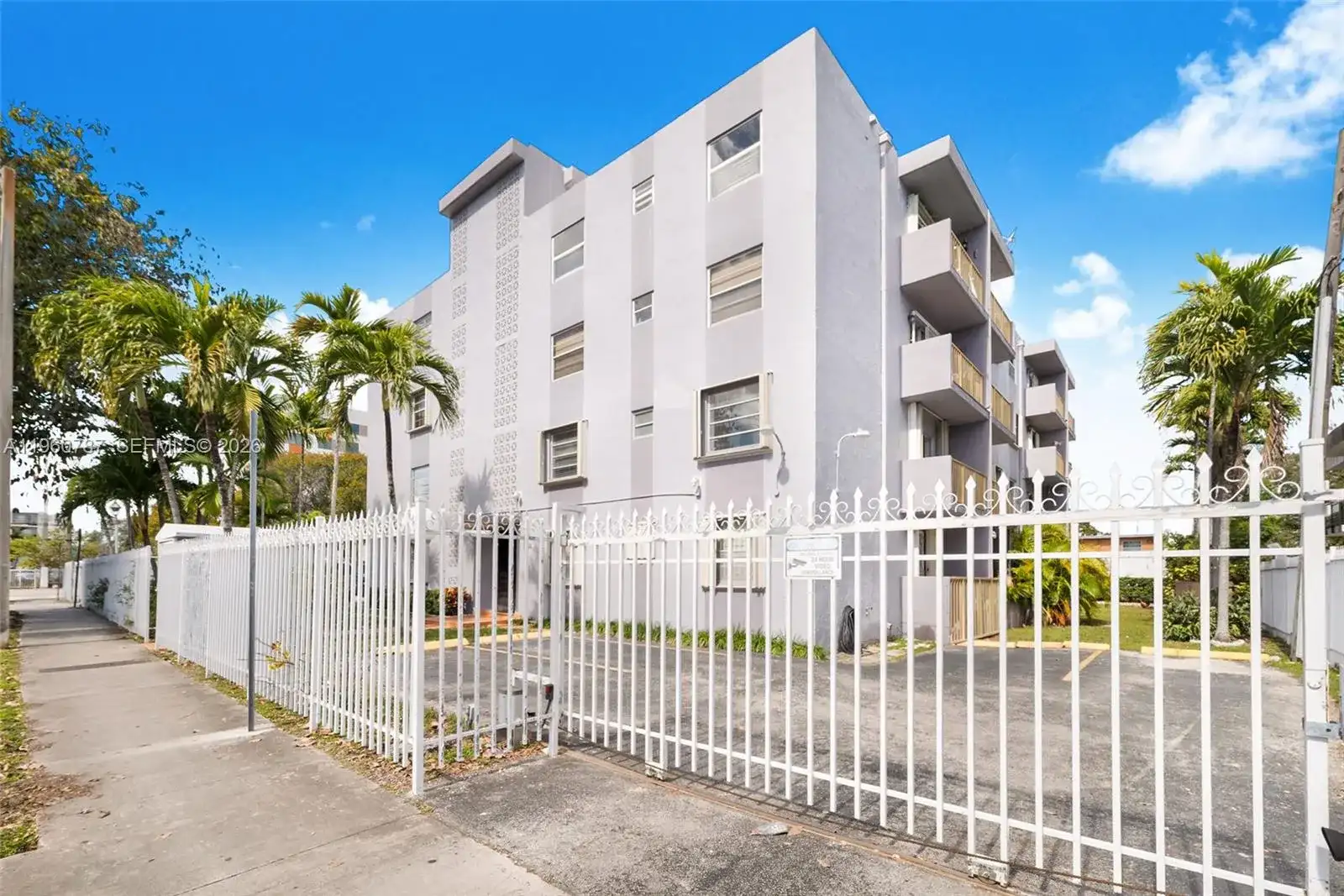 1661 SW 3rd St # 25, Miami FL 33135 photo 3