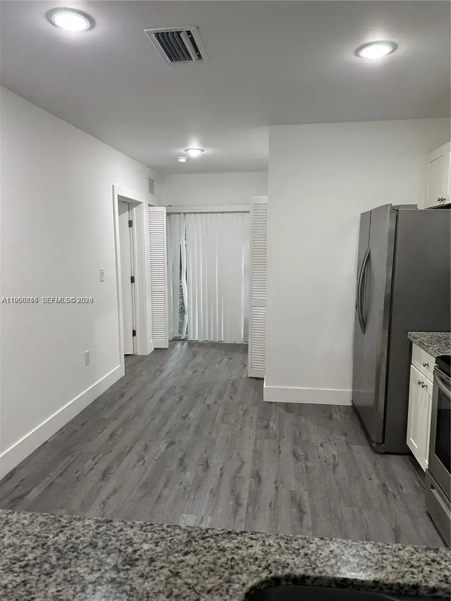 224 NW 57th St # B, Miami FL 33127
