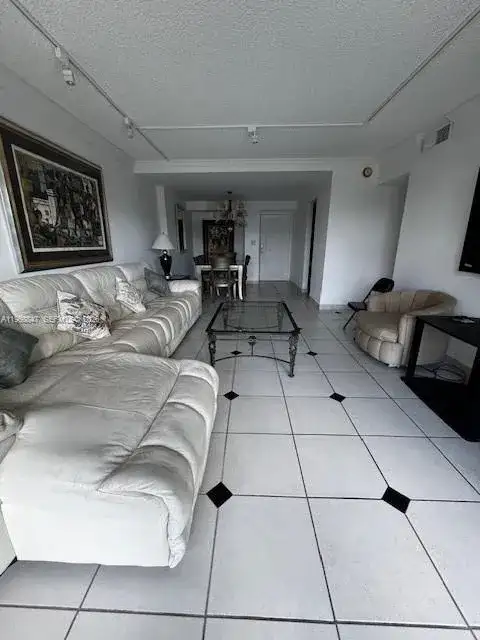 100 Bayview Dr # 319, Sunny Isles Beach FL 33160 photo 5