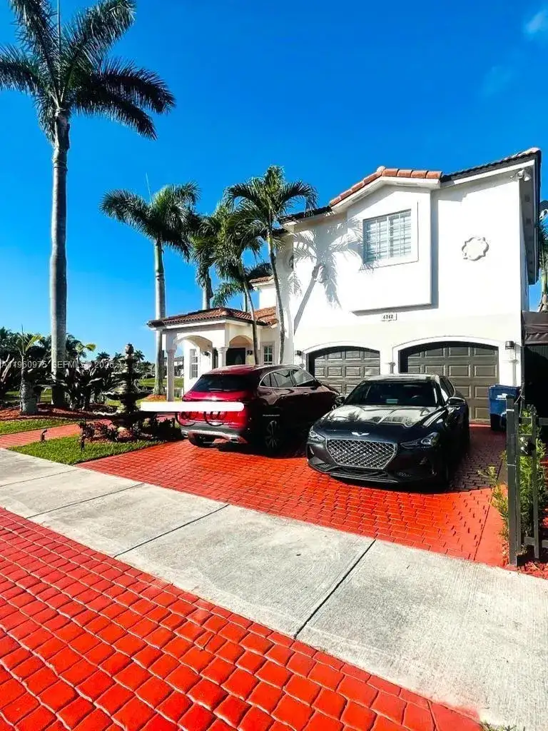 6762 SW 157th Ct, Miami FL 33193 photo 2