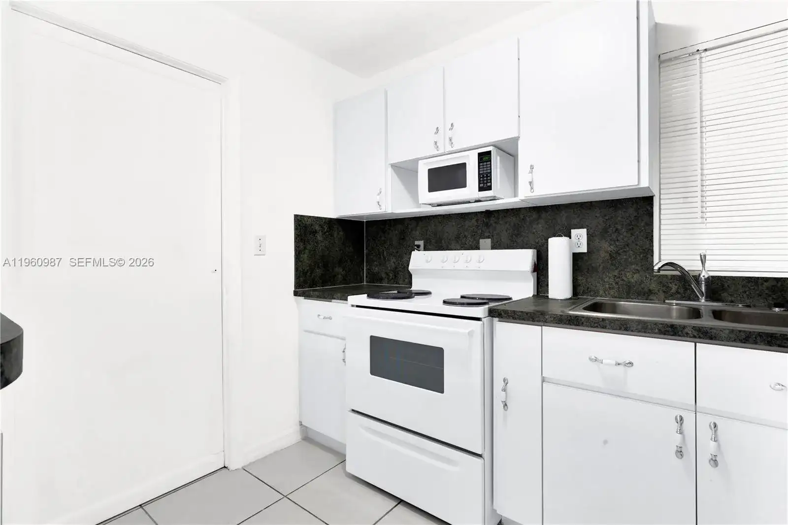 630 SW 62nd Ave # 2, Miami FL 33144 photo 4