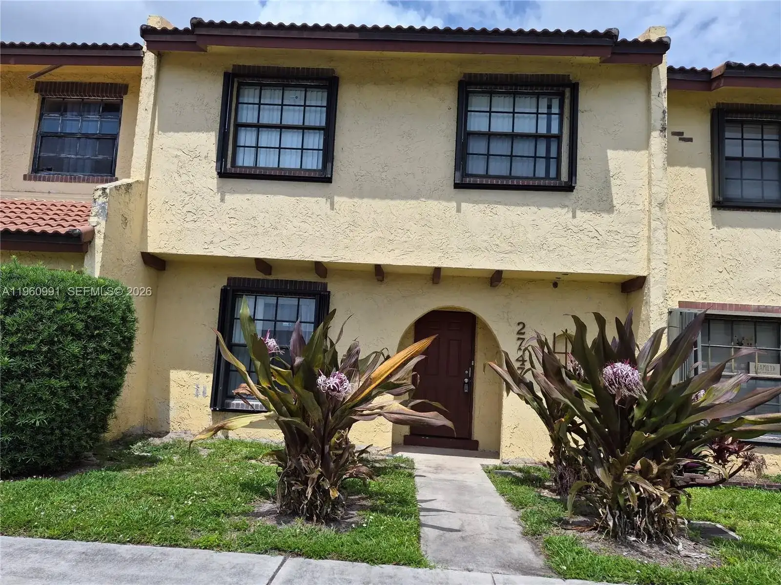 2747 NW 47th Ln # 3006, Lauderdale Lakes FL 33313 photo 3