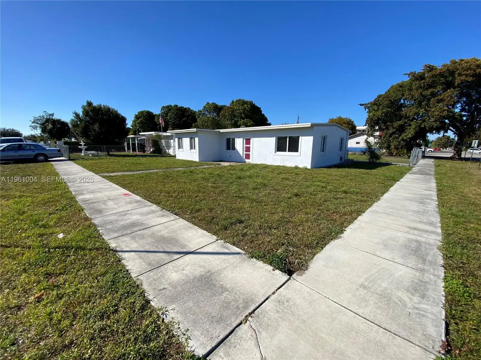 691 E 48th St, Hialeah FL 33013 photo 2