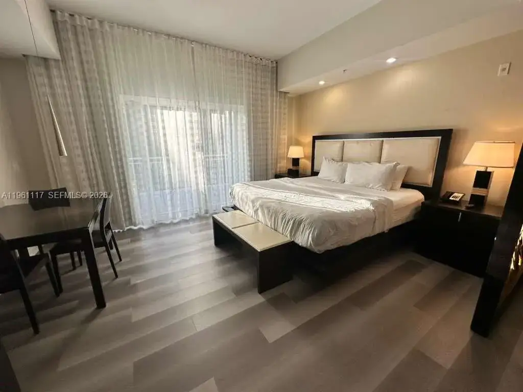 5300 NW 87th Ave # 910, Doral FL 33178