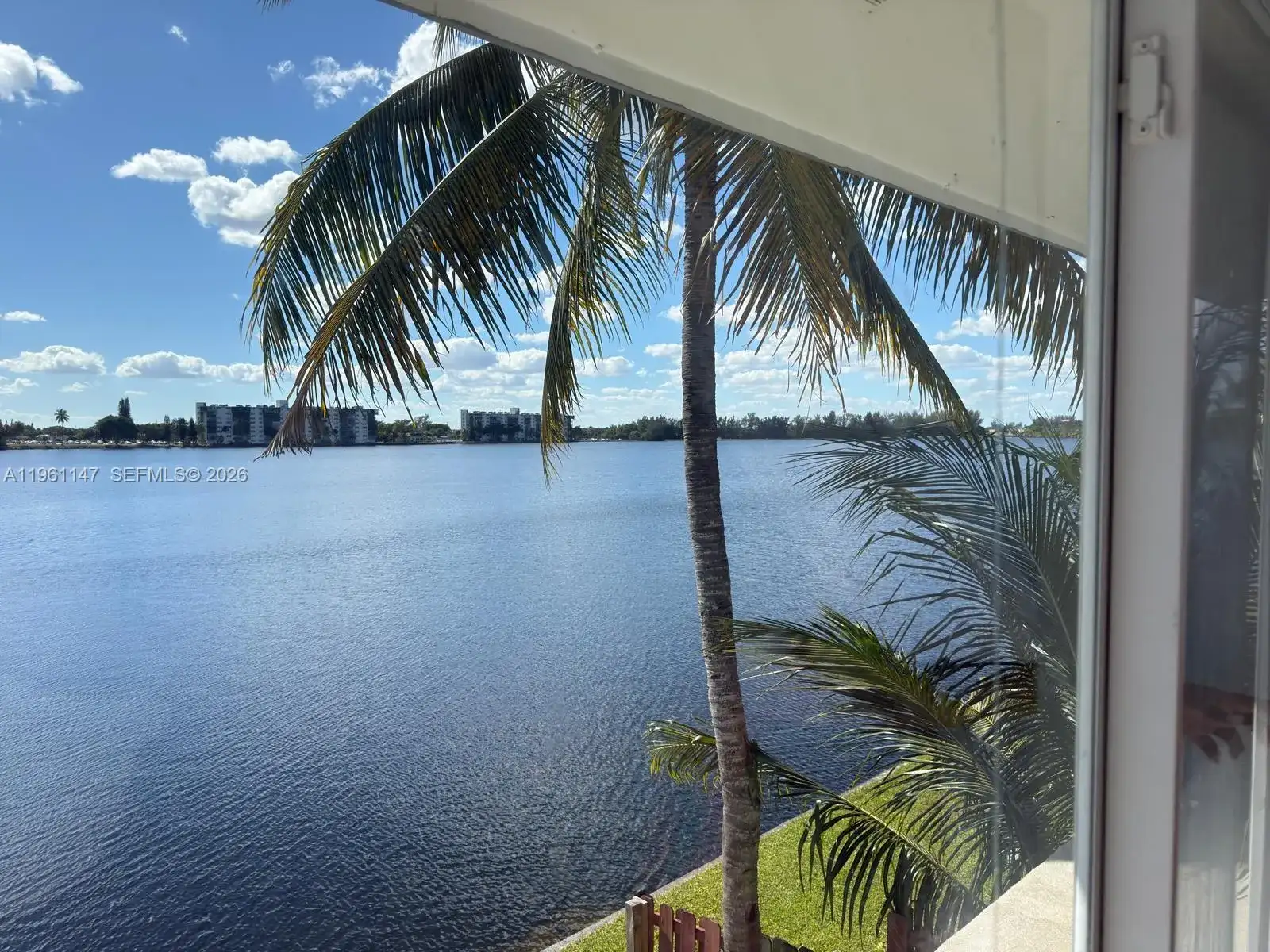 1284 NE 191 # 1284, North Miami Beach FL 33179 photo 5