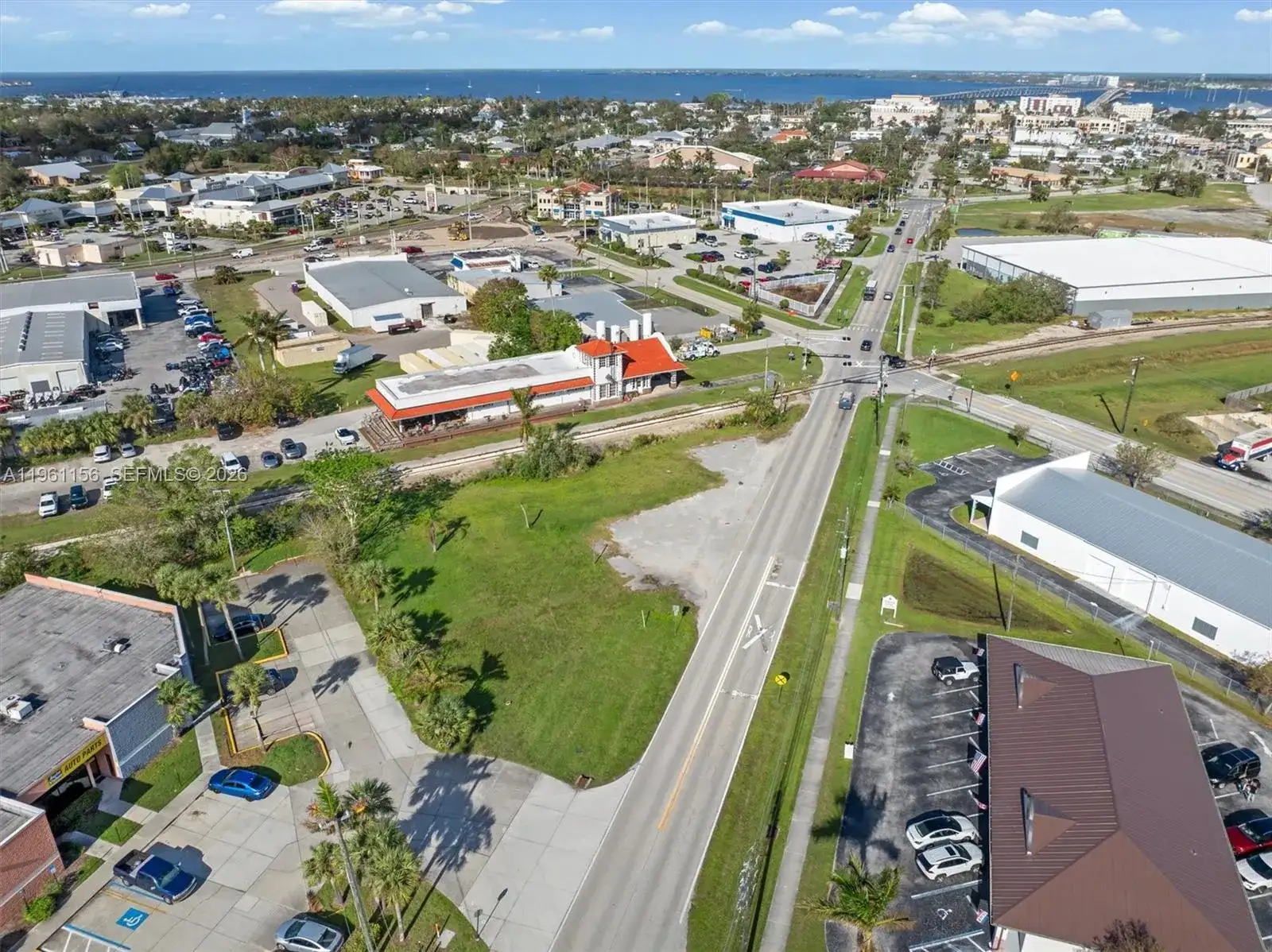 1013 Taylor Rd, Punta Gorda FL 33950 photo 3