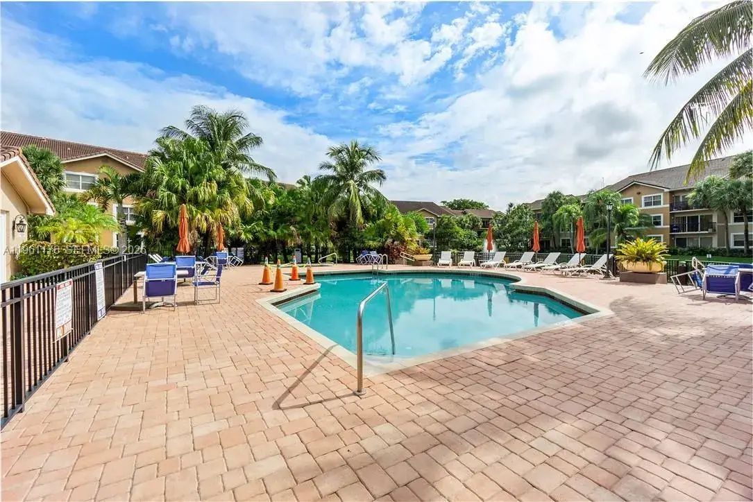 9055 Wiles Rd # 103, Coral Springs FL 33067