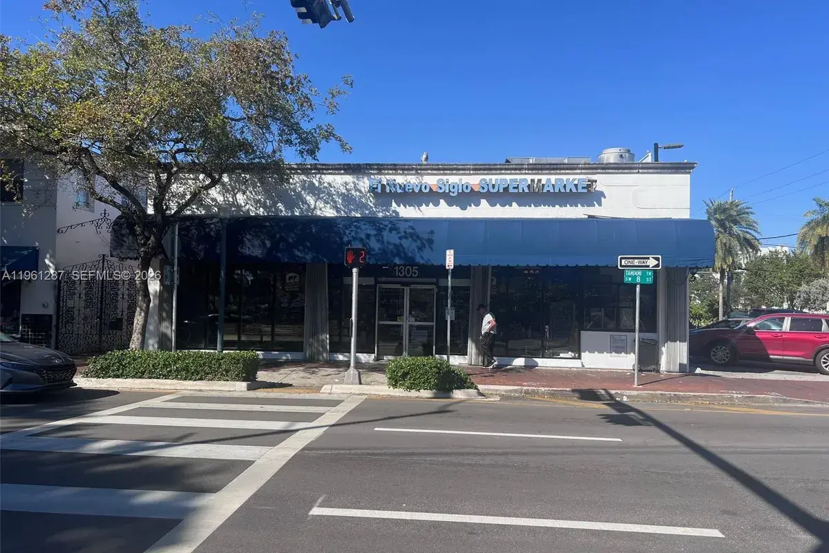 1305 SW 8th St, Miami FL 33135