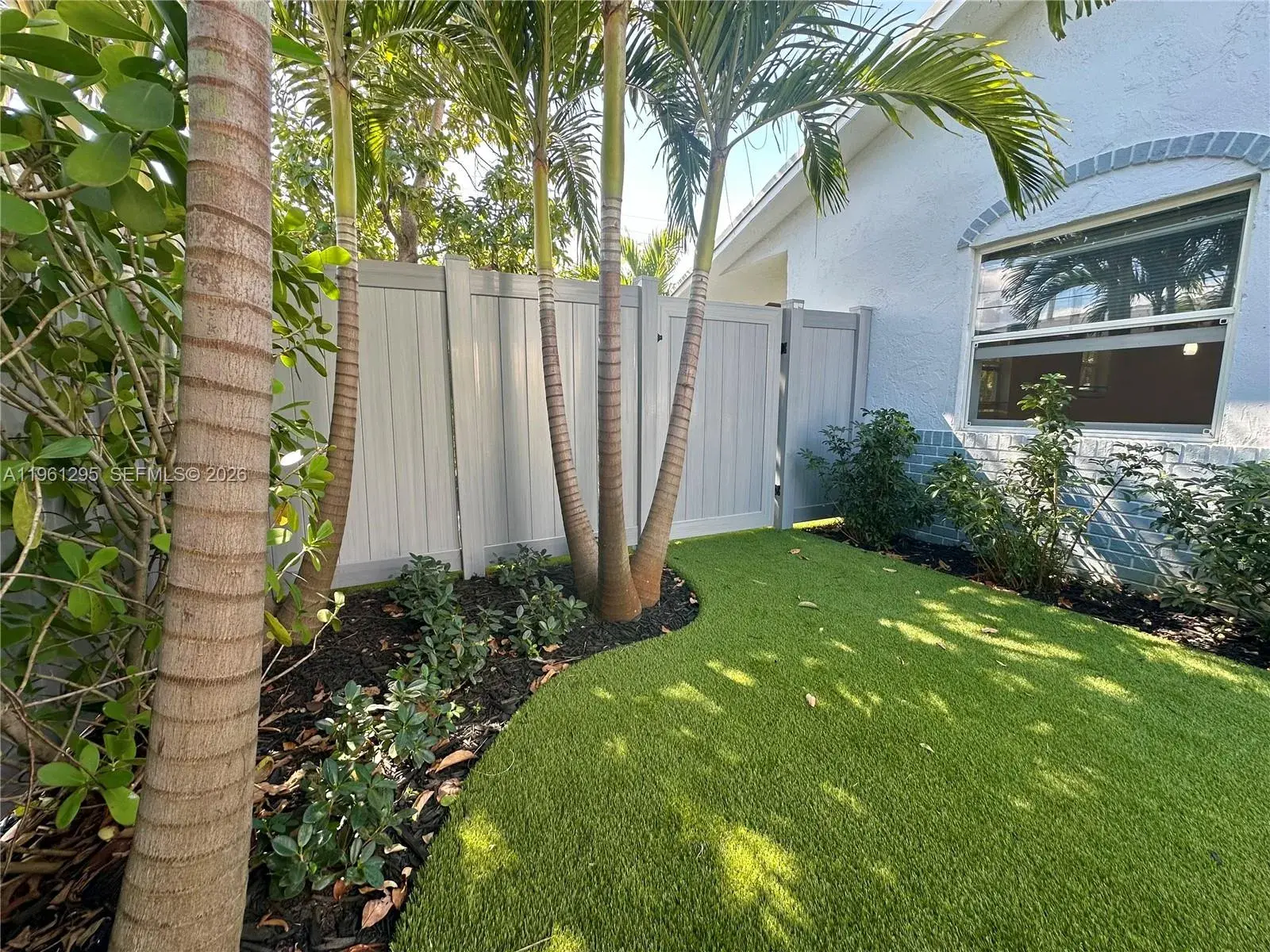 1109 NE 6th Ave, Fort Lauderdale FL 33304