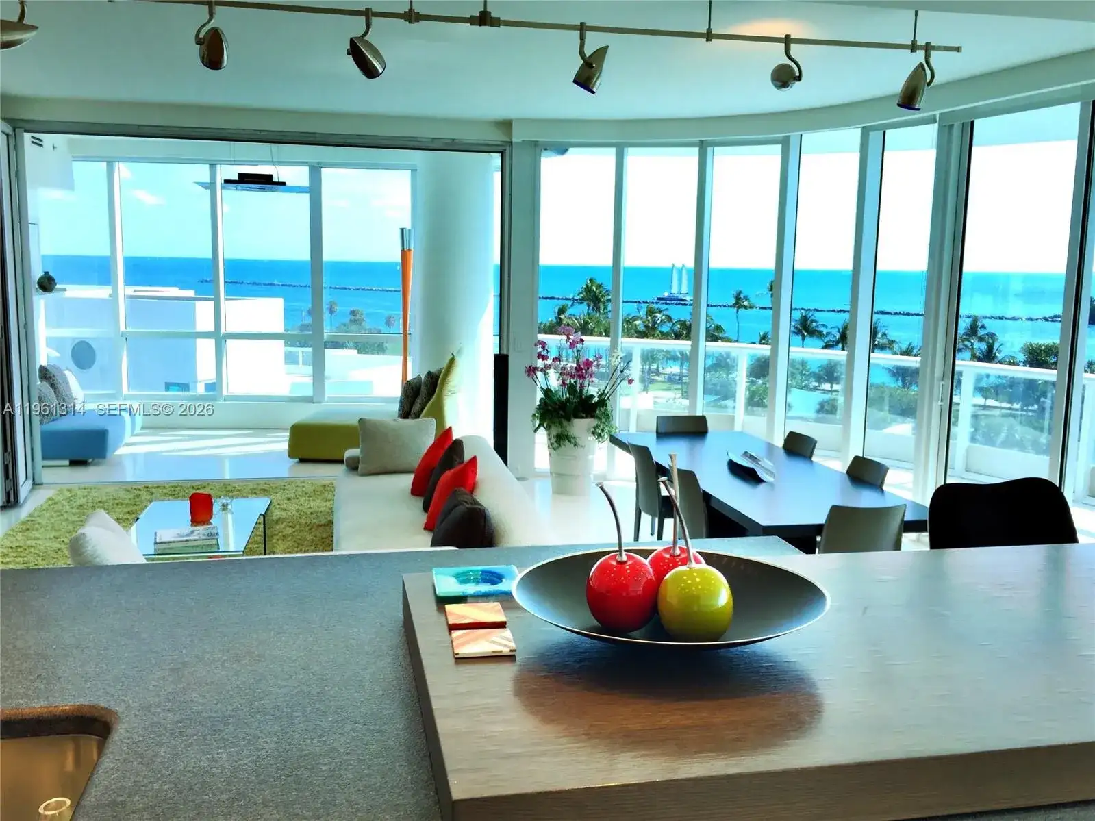 100 S Pointe Dr # 604, Miami Beach FL 33139 photo 2
