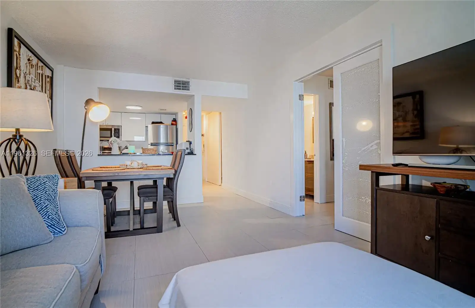 6801 Harding Ave # 301, Miami Beach FL 33141 photo 2