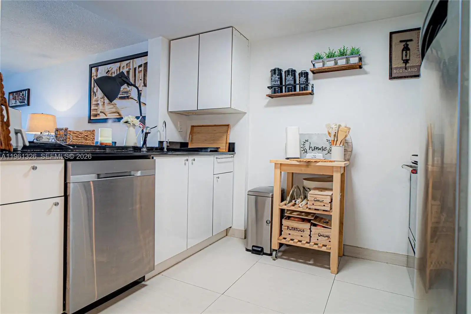 6801 Harding Ave # 301, Miami Beach FL 33141 photo 5