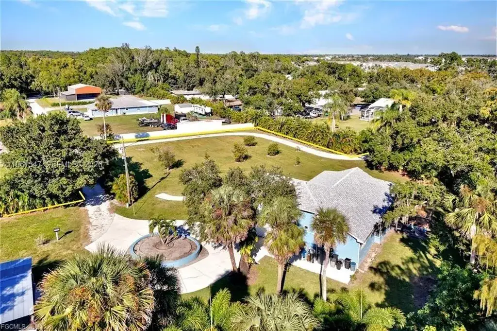 1345 Barrett Road, Other City - In The State Of Florida FL 33903 photo 5